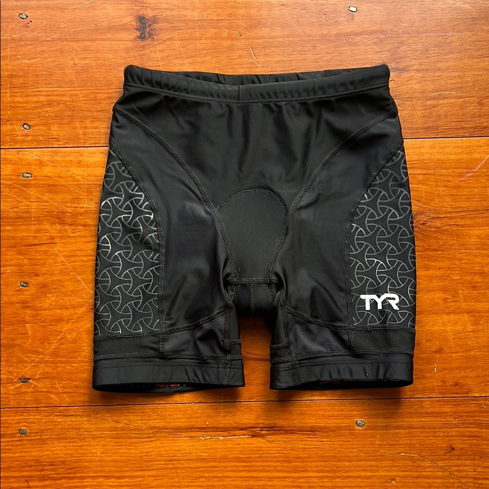 TYR Black Bike Shorts with Gray Pattern